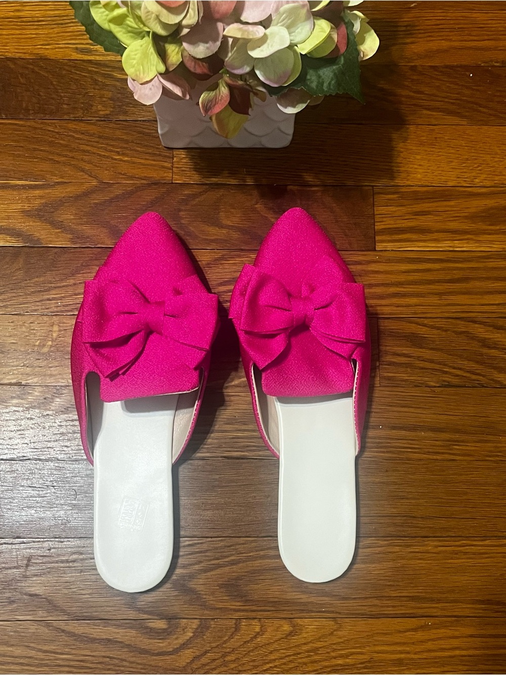 Women’s Hot Pink Bow Slide Mules
